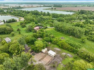 1909 Campanile Rd, Waterloo, NE 68069