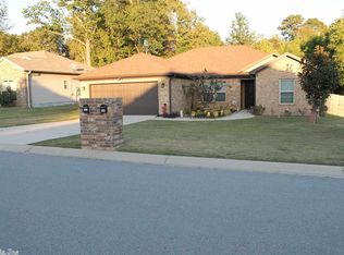 224 Montgomery Dr, Benton, AR 72015