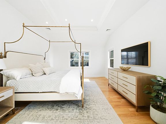 4th image of 115 Oxford Rd