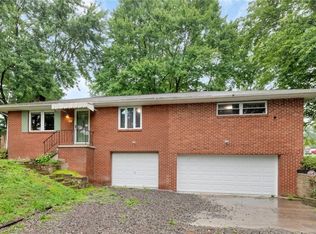 36 Hunter Rd, Gibsonia, PA 15044