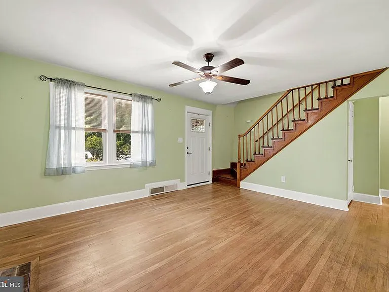 407 Manassas Ave — Photo 8
