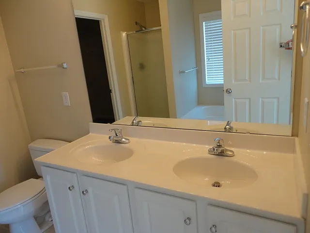 611 Blue Lake Dr — Photo 9