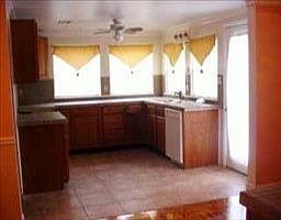 4th image of 3618 W Oklahoma Ave