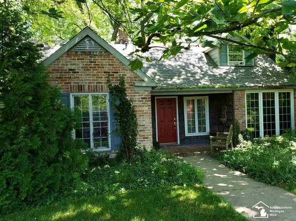 3165 Edgevale Dr, Lambertville, MI 48144