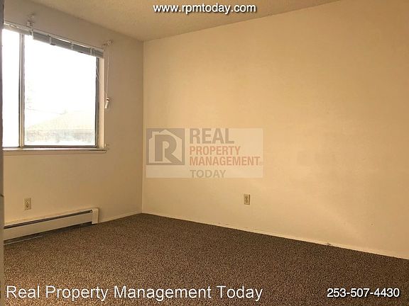 5th image of 2040 E Gregory St #A