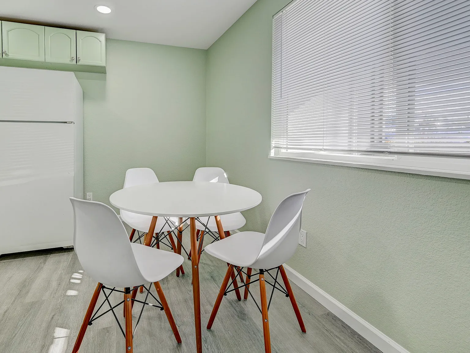 2 bed, $2,100 — Photo 2