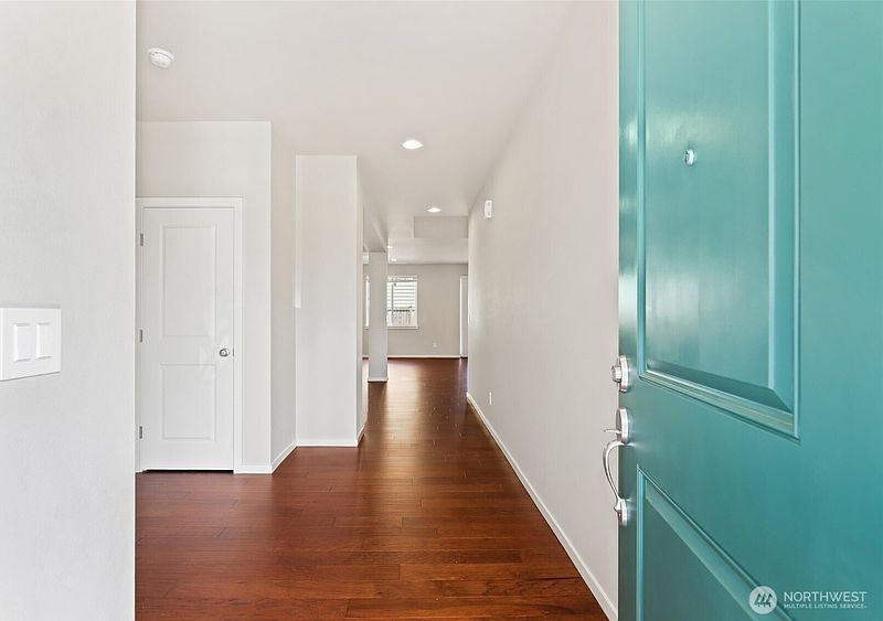 3rd image of 24520 96th Avenue S