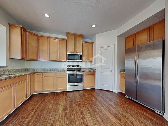 3rd image of 1395 Apple Farm Dr