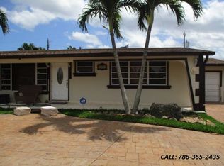 9530 SW 48th St, Miami, FL 33165