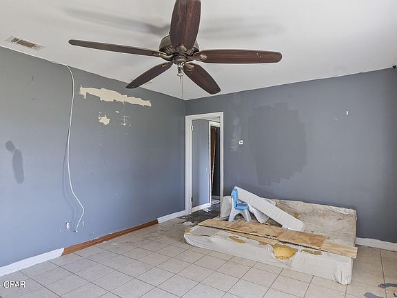 5th image of 2200 W 20th St