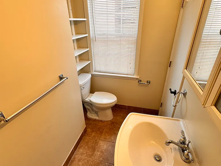 2700-14 South St #2710 — Photo 26