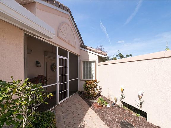 3rd image of 8925 Cascades Isle Blvd