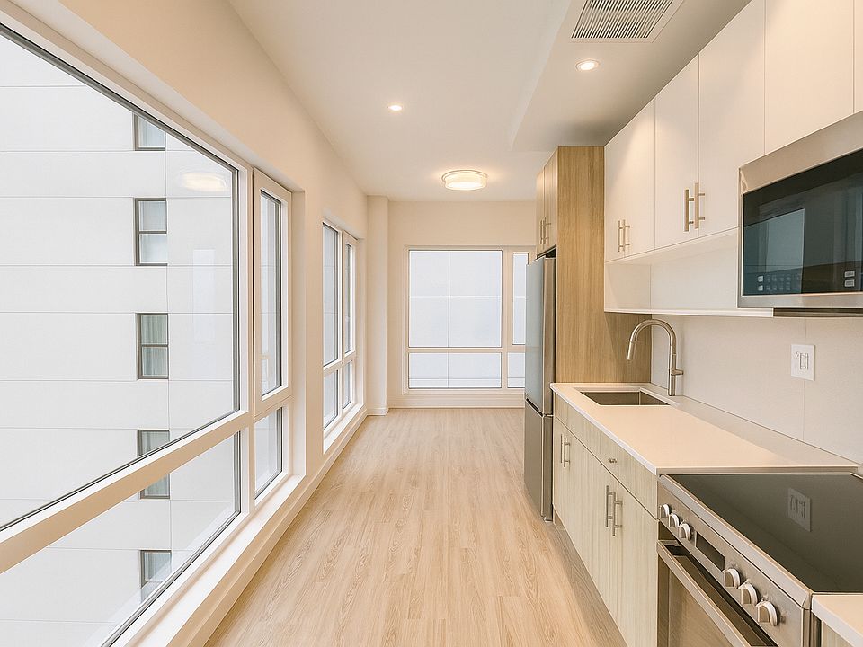 1st image of 333 Linden Blvd #5I
