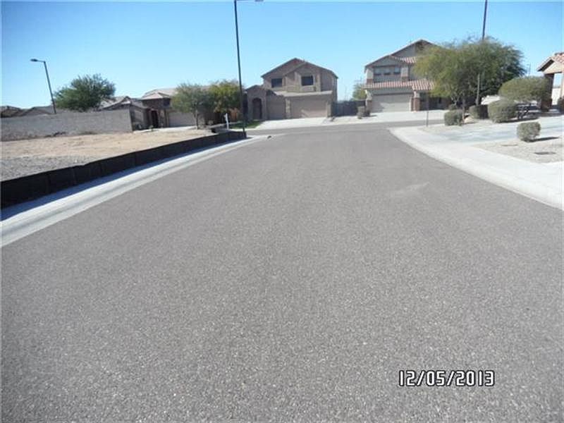 2nd image of 29684 W Weldon Ave
