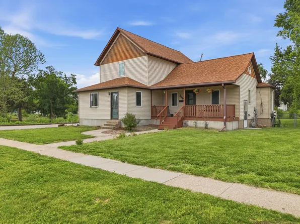 309 E 1st St, Madrid, IA 50156