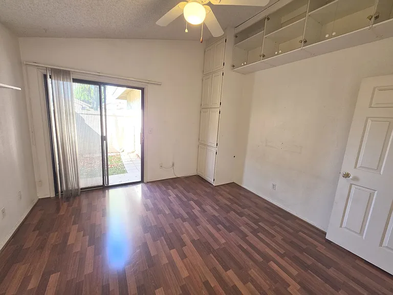 1056 W Sunward Dr — Photo 14