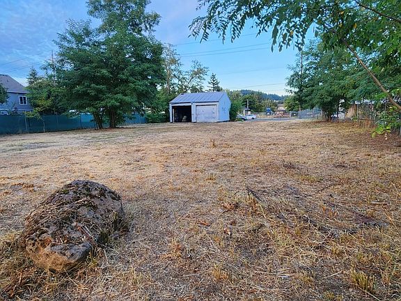 2nd image of 5025 SE 122nd Ave