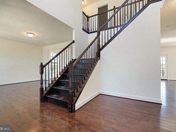 3rd image of 53 Bright Ln #14