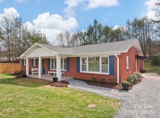 90 Broad St, Waynesville, NC 28786
