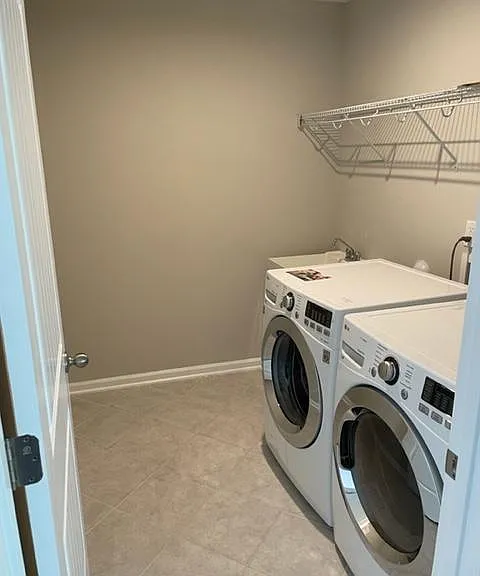 Level 2 laundry room