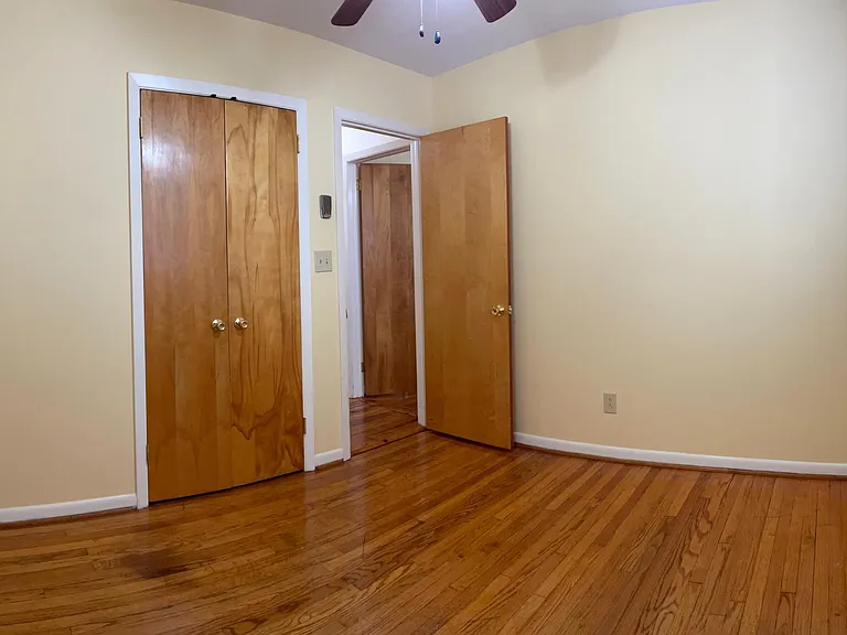 280 Montague Rd — Photo 16