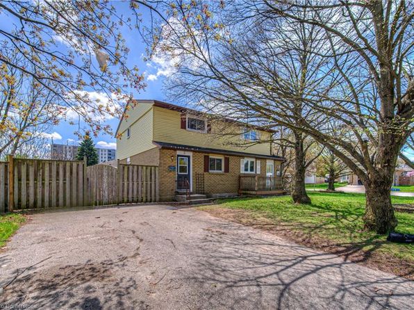 6 Holm St, Cambridge, ON N3C 3M9