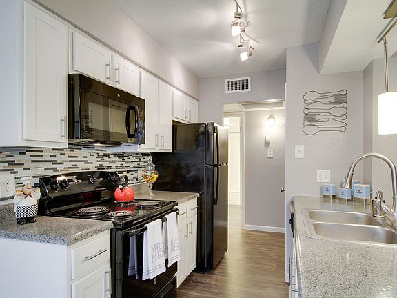 5th image of 900 Frances Way APT 116