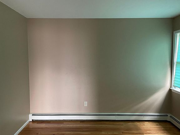 5th image of 6 Adlers Ln