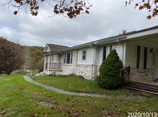 220 Peppertree Rd, Princeton, WV 24739
