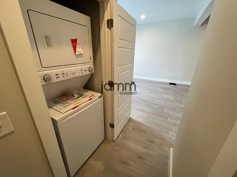 1966 Randall Rd #5 — Photo 11