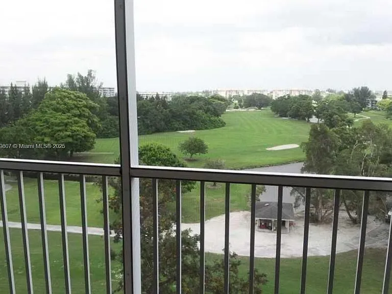 3150 N Palm Aire Dr #801 — Photo 27