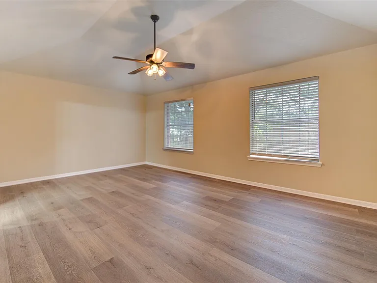 138 W New Meadows Dr — Photo 34