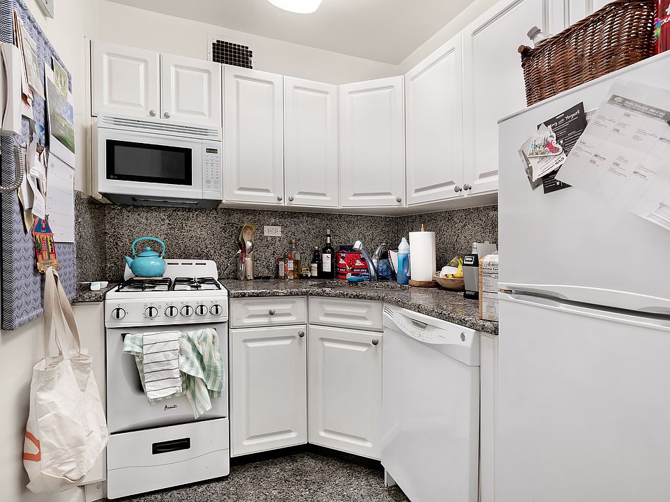1st image of 300 E 46th St APT 16G