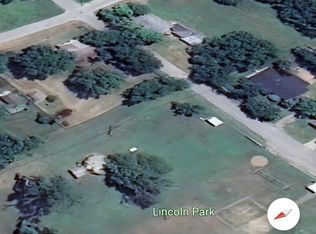810 S Walnut St, Bristow, OK 74010