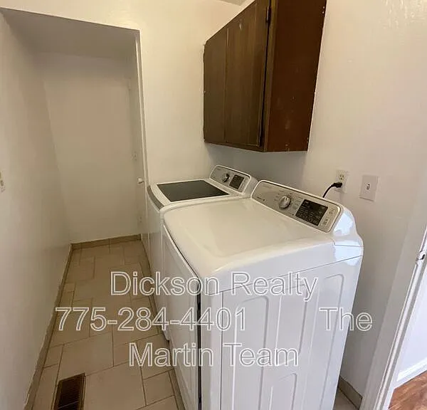 3268 Bunker Hill Ln — Photo 5