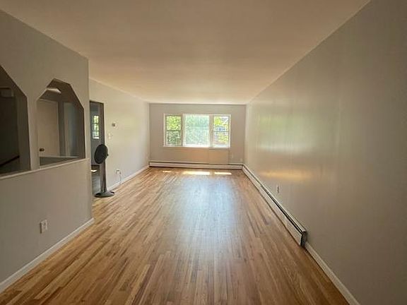 3rd image of 153 Bay 47th St Floor 2