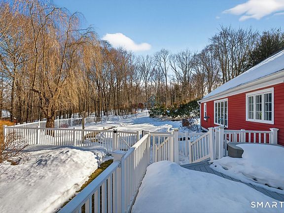 4th image of 4 Hunters Ridge Road