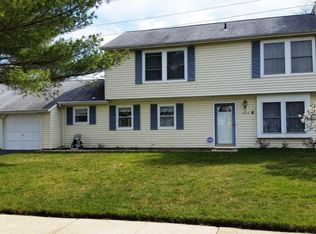 1546 Redondo Ln, Lakewood, NJ 08701
