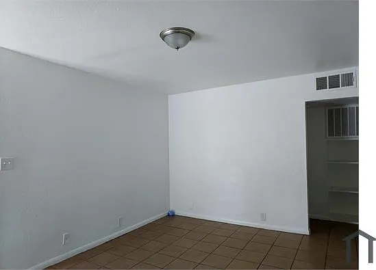 2117 Sunrise Ave #3 — Photo 5