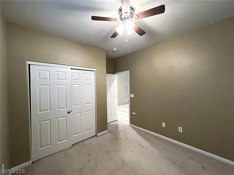 8154 Sandy Slope Ct — Photo 38