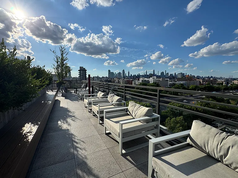 125 Borinquen Pl #401 — Photo 10