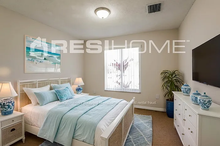 12752 SW 265th Ter — Photo 9
