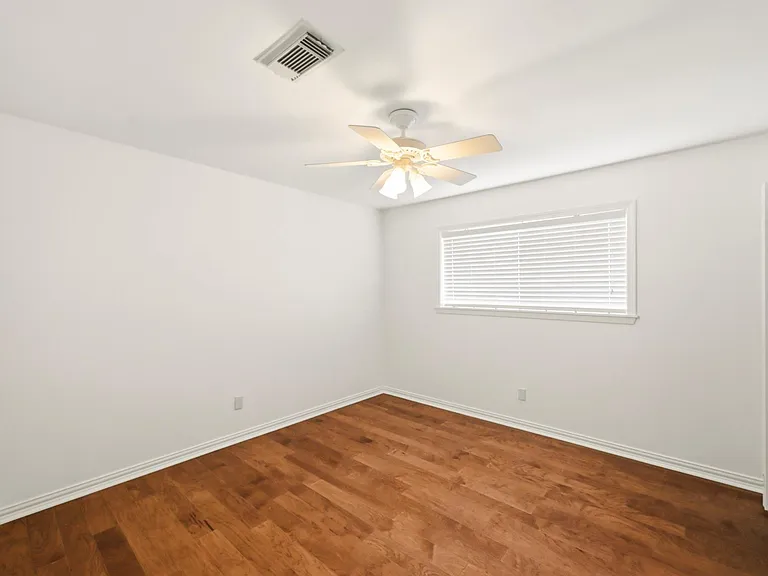 6131 Yarwell Dr — Photo 25