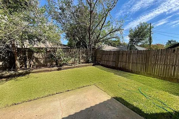 5704 Sterling Green Trl — Photo 70