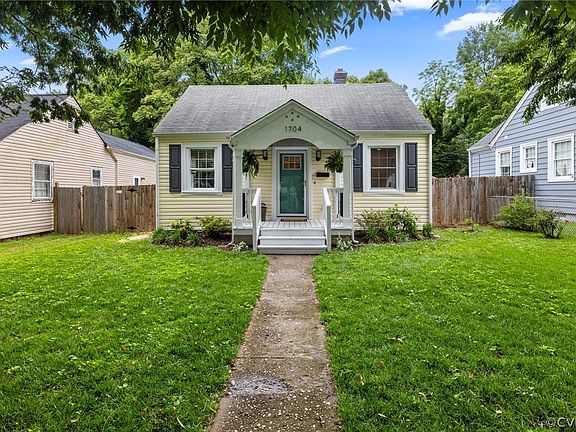 2nd image of 1704 Texas Ave
