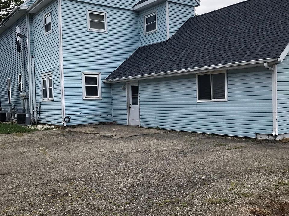 1st image of 9011 W Jackson St