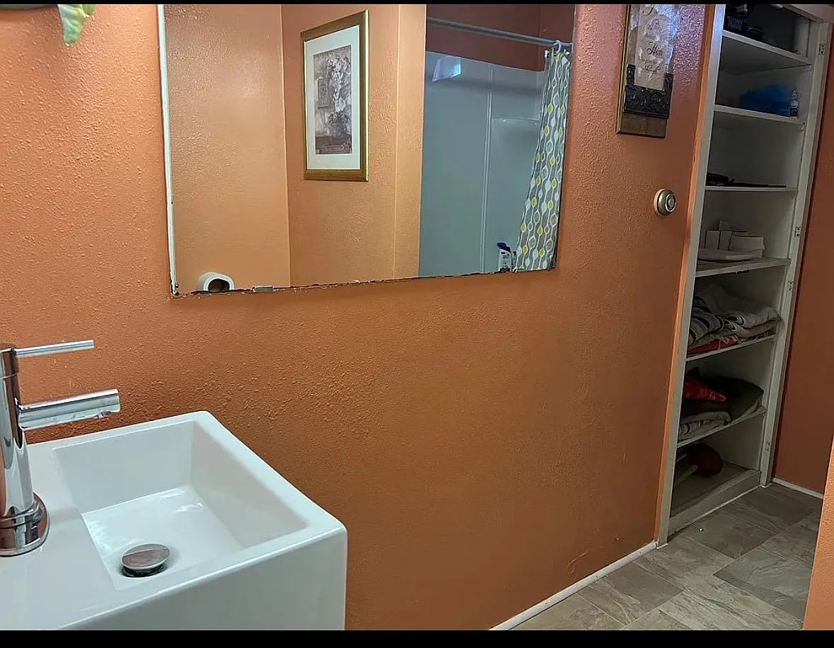 2 bed, 900 sqft, $950 — Photo 4