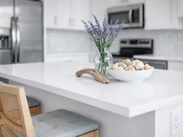 Skylark Apartments, 701 Montgomery St #428, Savannah, GA 31401