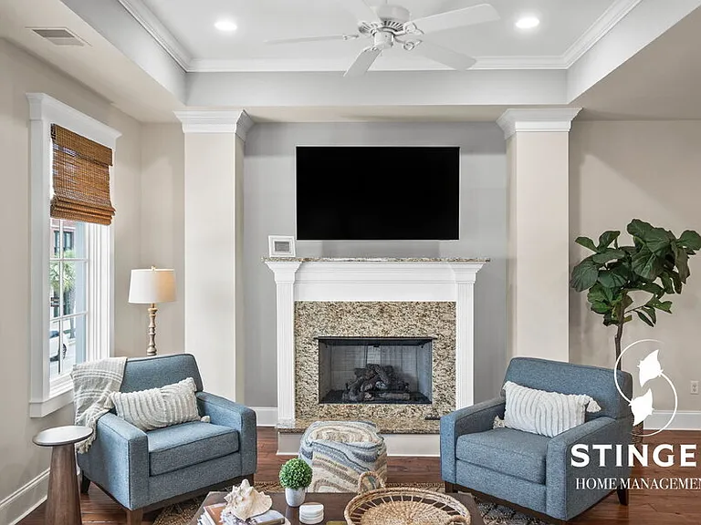 700 Bay St #207 — Photo 14