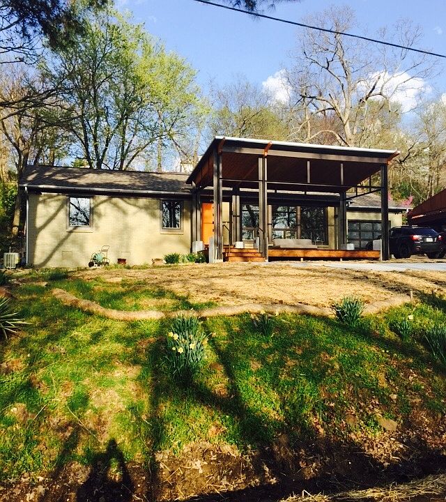 1st image of 570 N Vinson Ave
